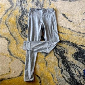 Outdoor voices warmup dove leggings
